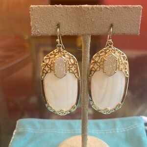 Beautiful vintage Kendra Scott earrings.